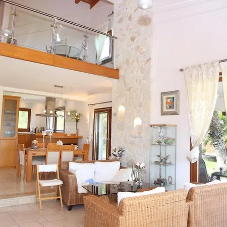 Verde - Pool, Bbq, 5 Bdrms, View, Garden Villa